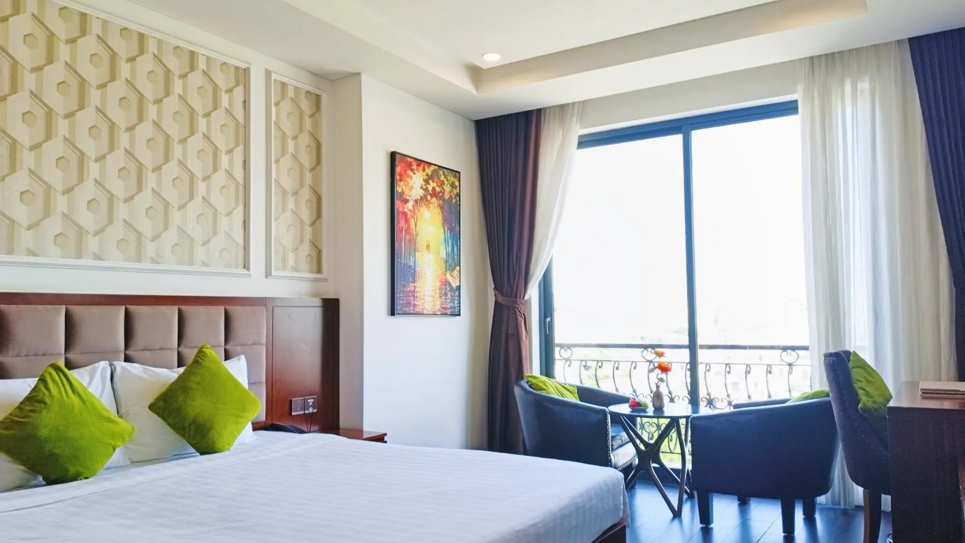 ****  Century Hotel Da Nang Vietnam