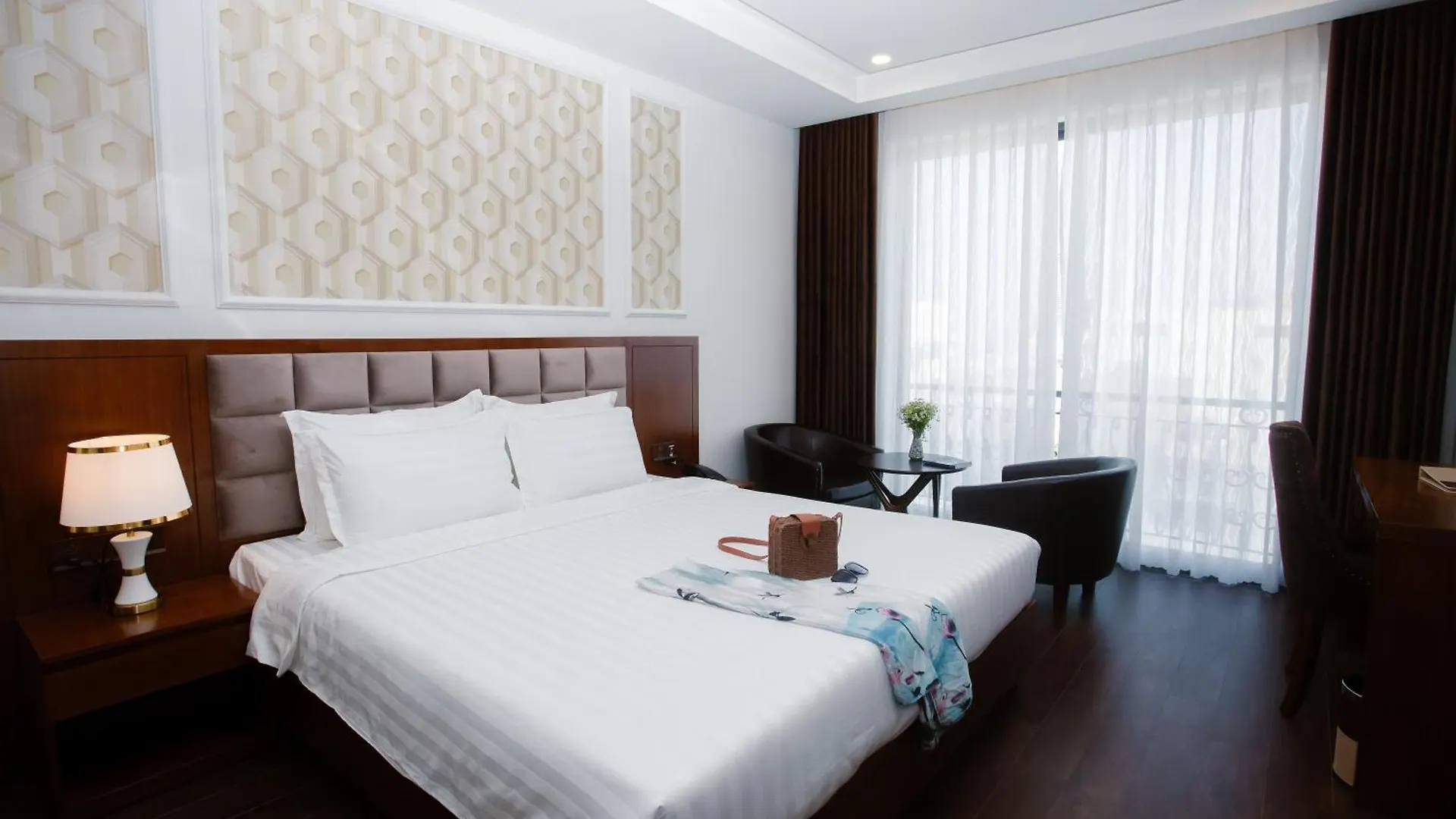 Century Hotel Da Nang